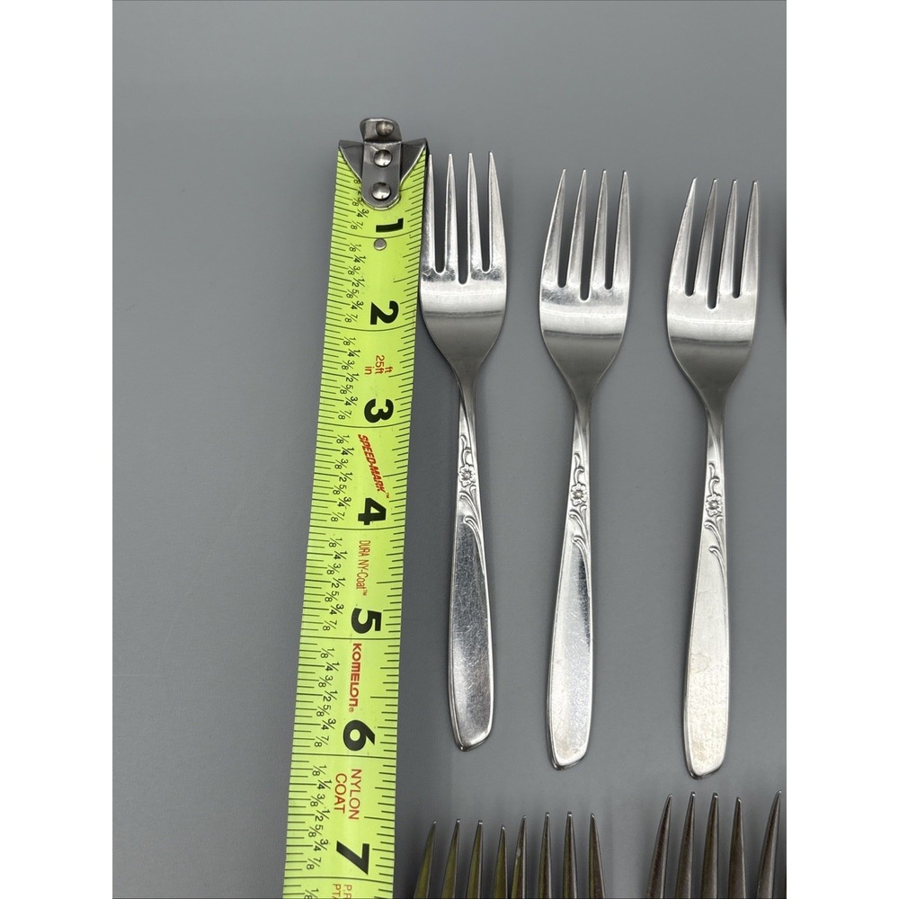 Vintage Oneida Spice Pattern 21 Pc Flatware Floral Fork Spoon Butter‎ Knife - Picture 4 of 14